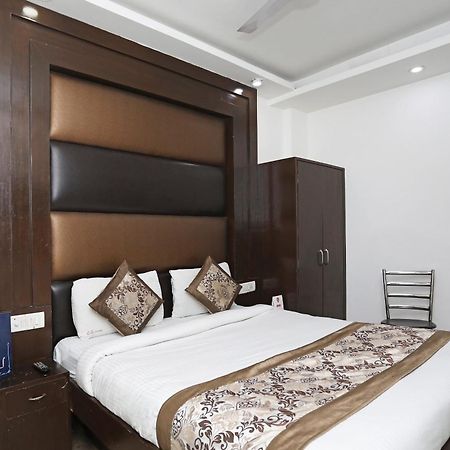 Hotel O Cg International Нью-Дели Экстерьер фото