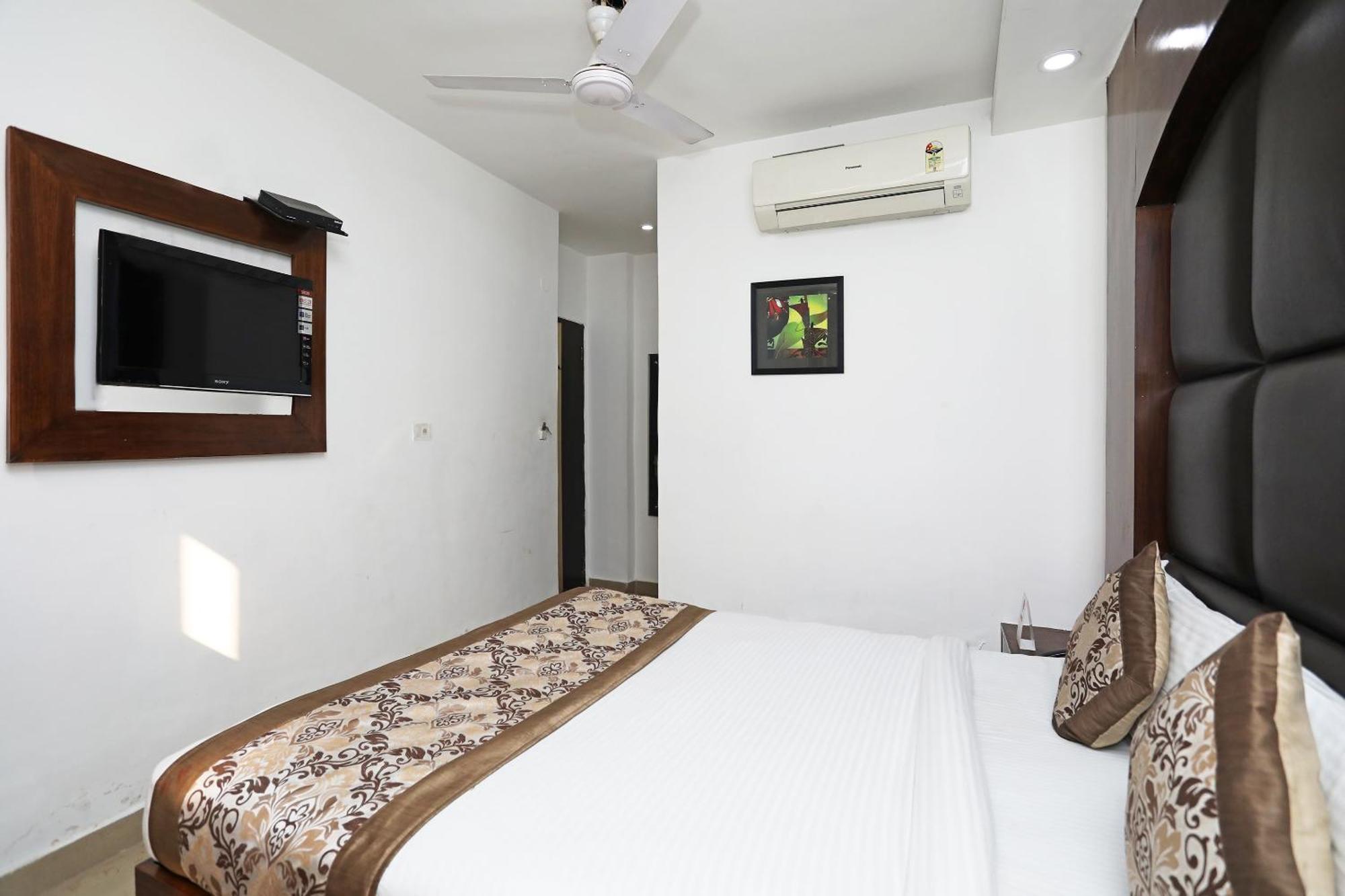 Hotel O Cg International Нью-Дели Экстерьер фото