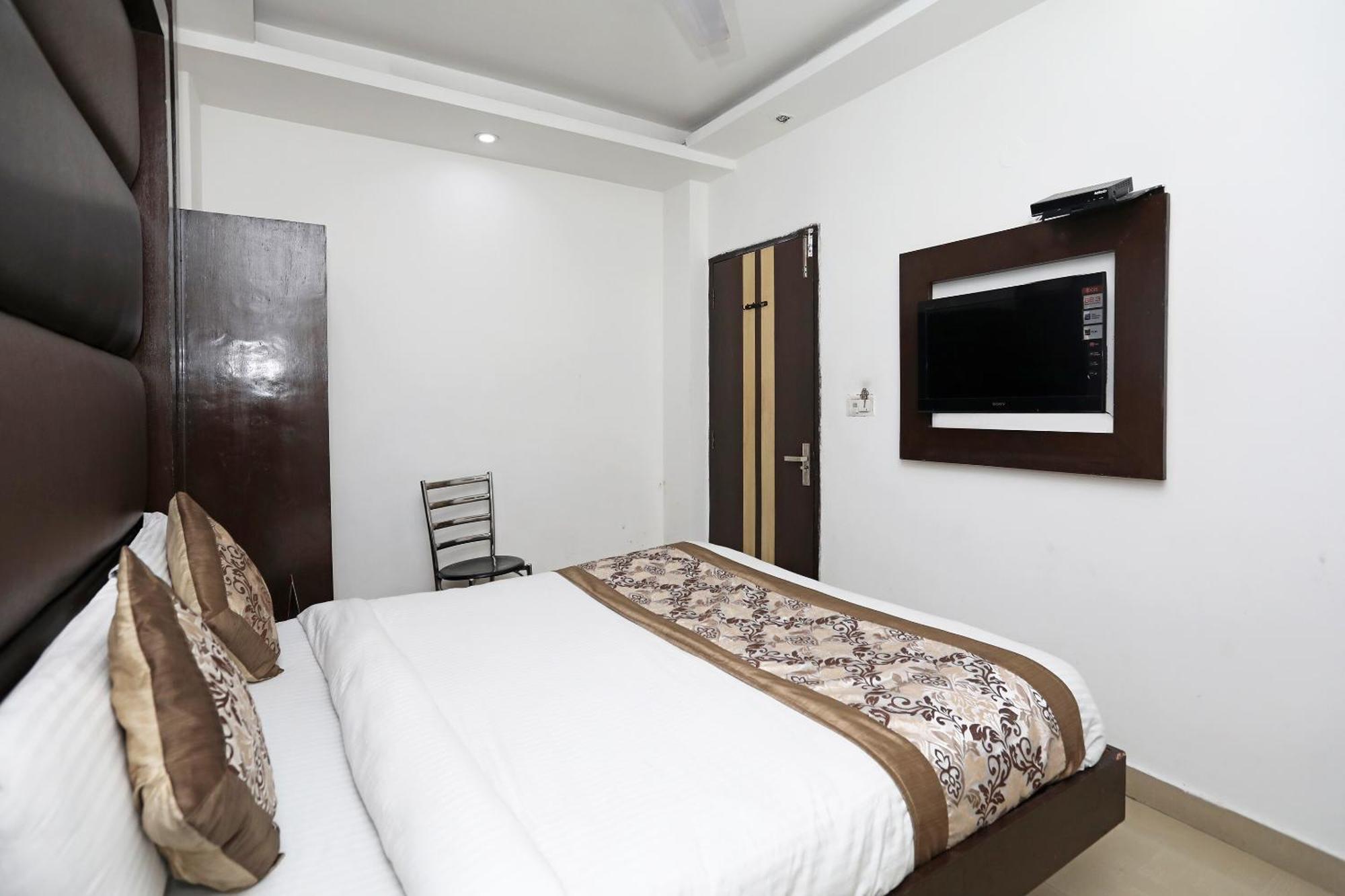 Hotel O Cg International Нью-Дели Экстерьер фото
